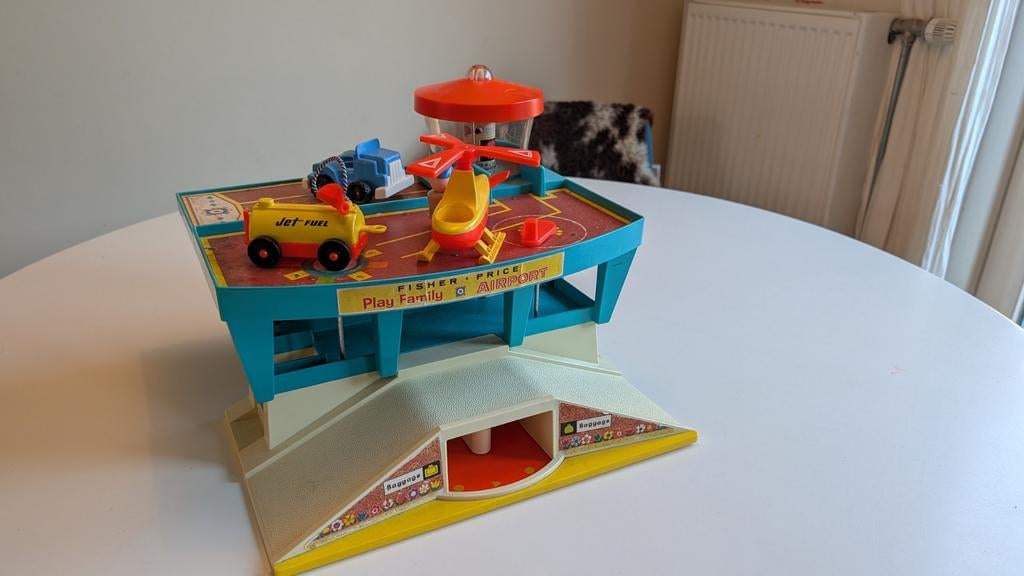 Vintage Fisher Price Vliegveld met Helicopter en Tankauto, Ophalen of Verzenden, Gebruikt, Jongen of Meisje