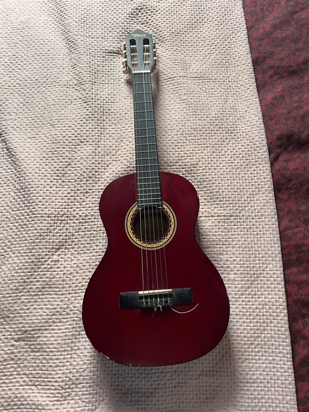 Valencia Klassieke Gitaar Rood met hoes, Ophalen, Gebruikt, Klassieke of Spaanse gitaar, Met koffer