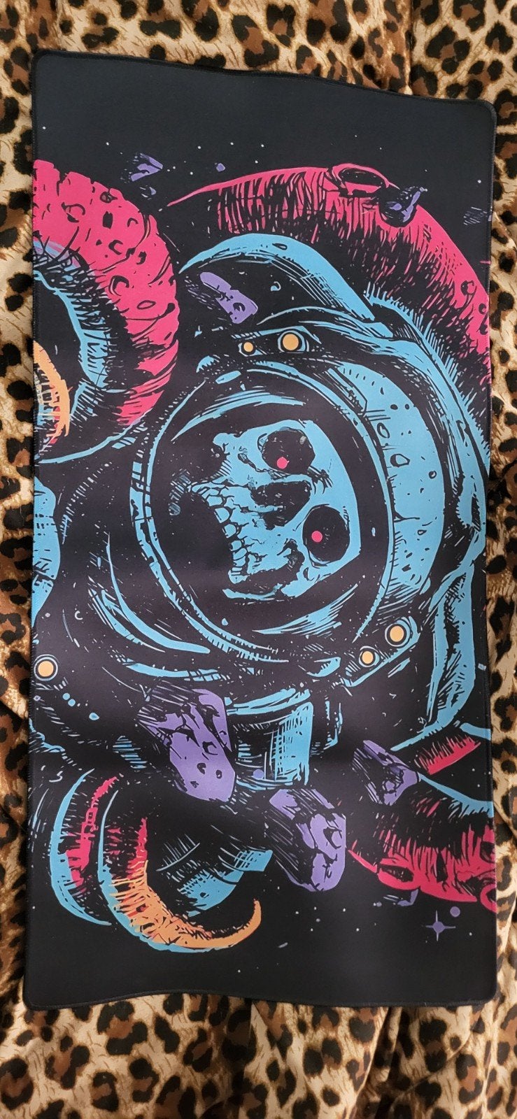 Gaming muismat met uniek ruimtevaarder design - 78,5x40 cm, Ophalen of Verzenden, Gaming muismat, Zo goed als nieuw