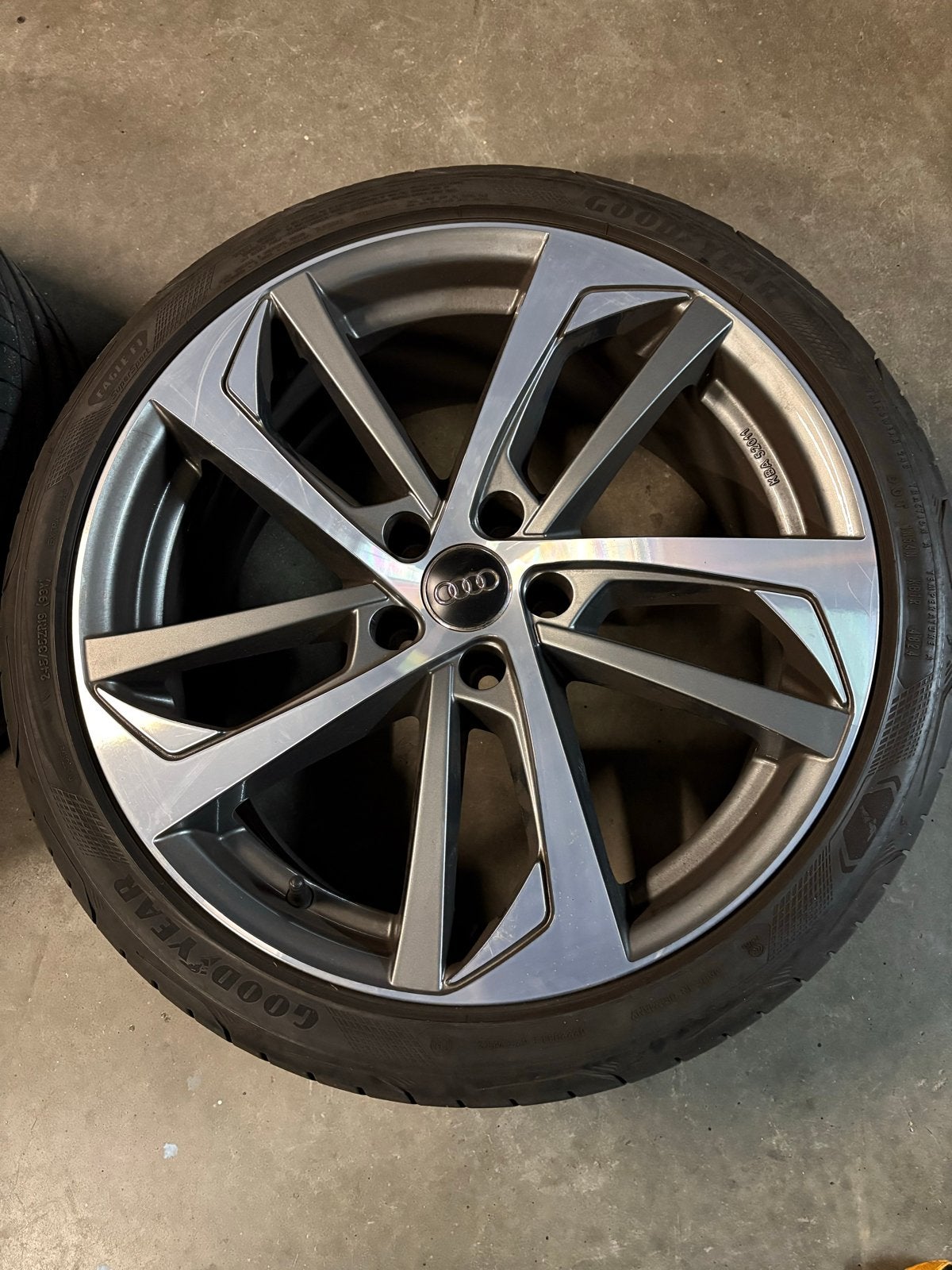 5x112 GMP Kantana 19 inch velgen met Goodyear banden, Banden en Velgen, Personenwagen, Zomerbanden, Ophalen
