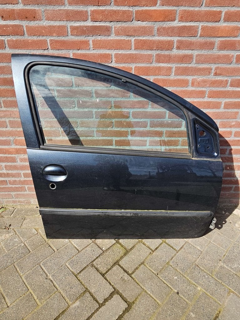 RECHTERVOORDEUR PEUGEOT 107 / CITROËN C1/ TOYOTA AYGO, Auto-onderdelen, Niet ingevuld, Gebruikt, Citroën, Deur
