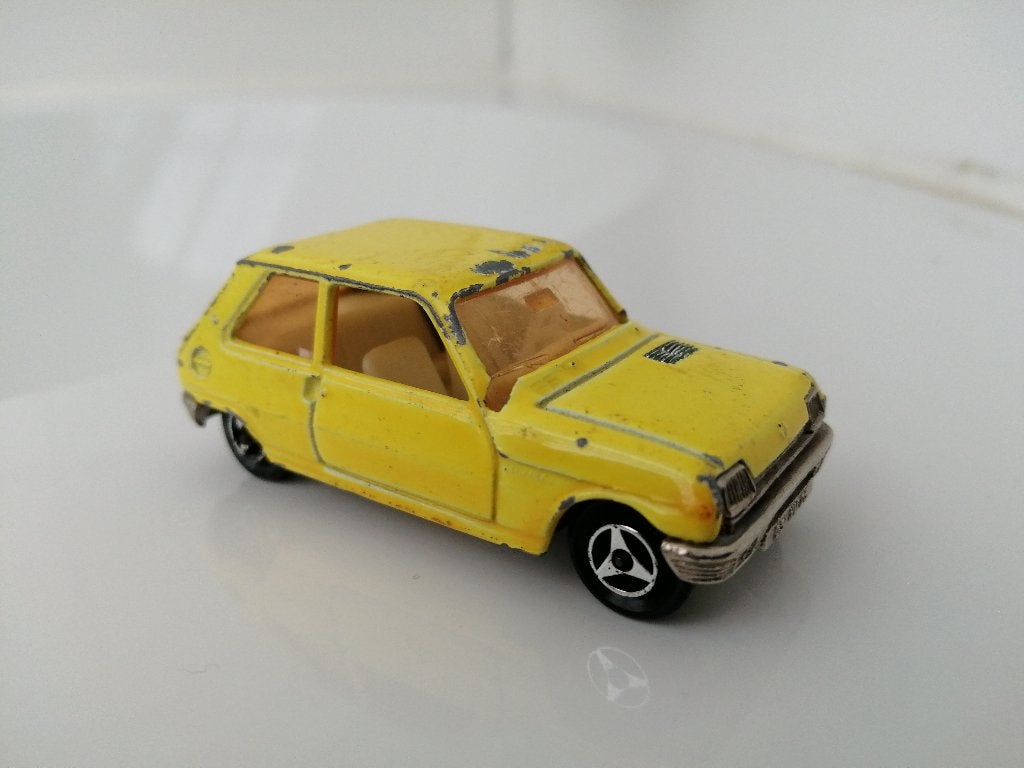 majorette Renault 5 geel, Ophalen of Verzenden, Gebruikt, Auto