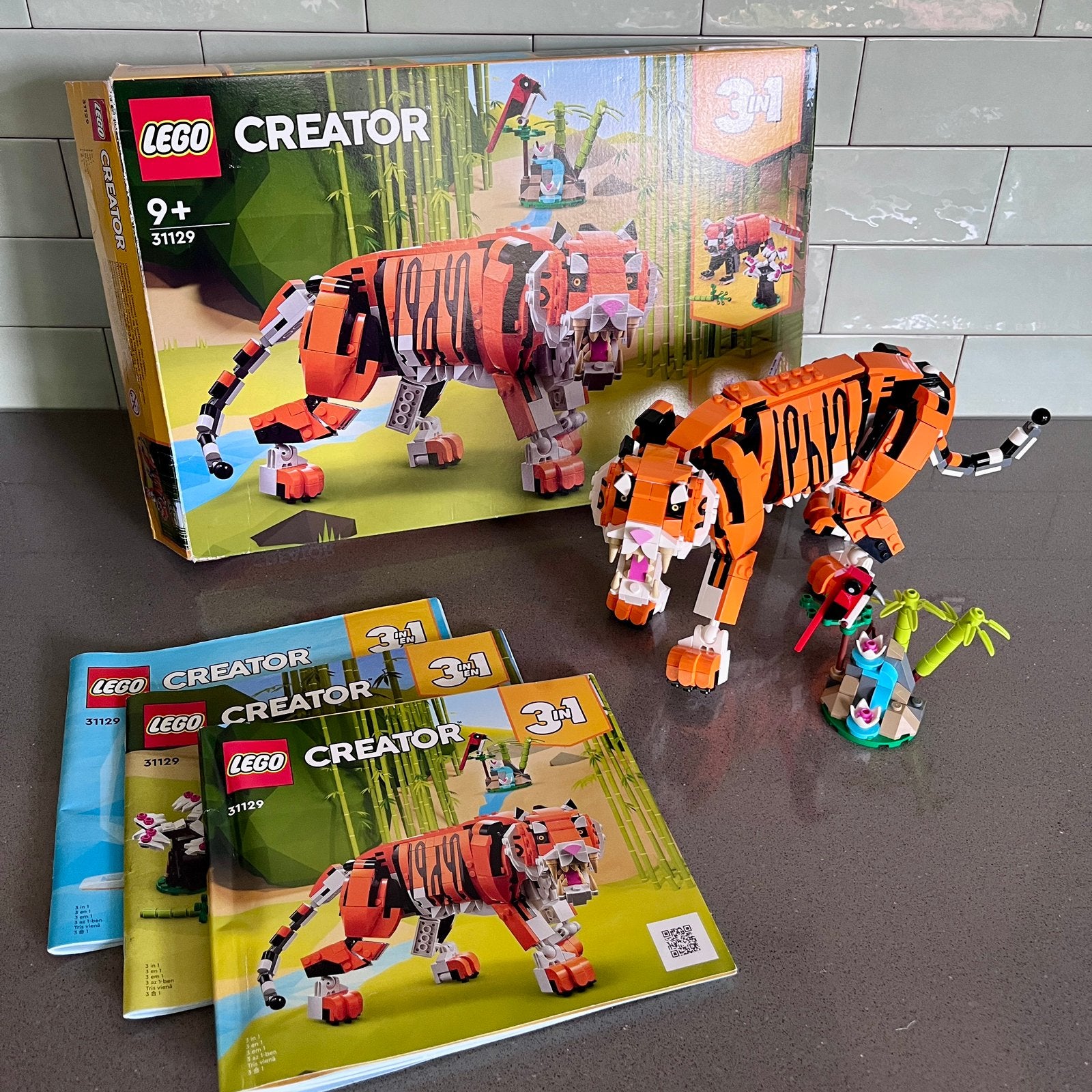 LEGO Creator 31129 - Tijger/Rode Panda/Vis - compleet + doos, Inclusief instructies, Lego, Ophalen of Verzenden, Zo goed als nieuw