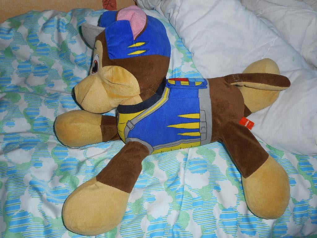 PAW PATROL  Grote hond/knuffel,  en  pet, Ophalen of Verzenden, 10 tot 50 stukjes, Zo goed als nieuw
