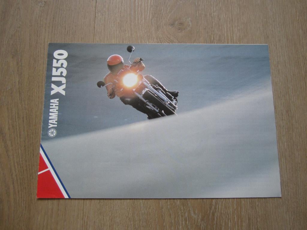 Yamaha XJ 550 brochure folder 1981, Motoren, Ophalen of Verzenden, Yamaha
