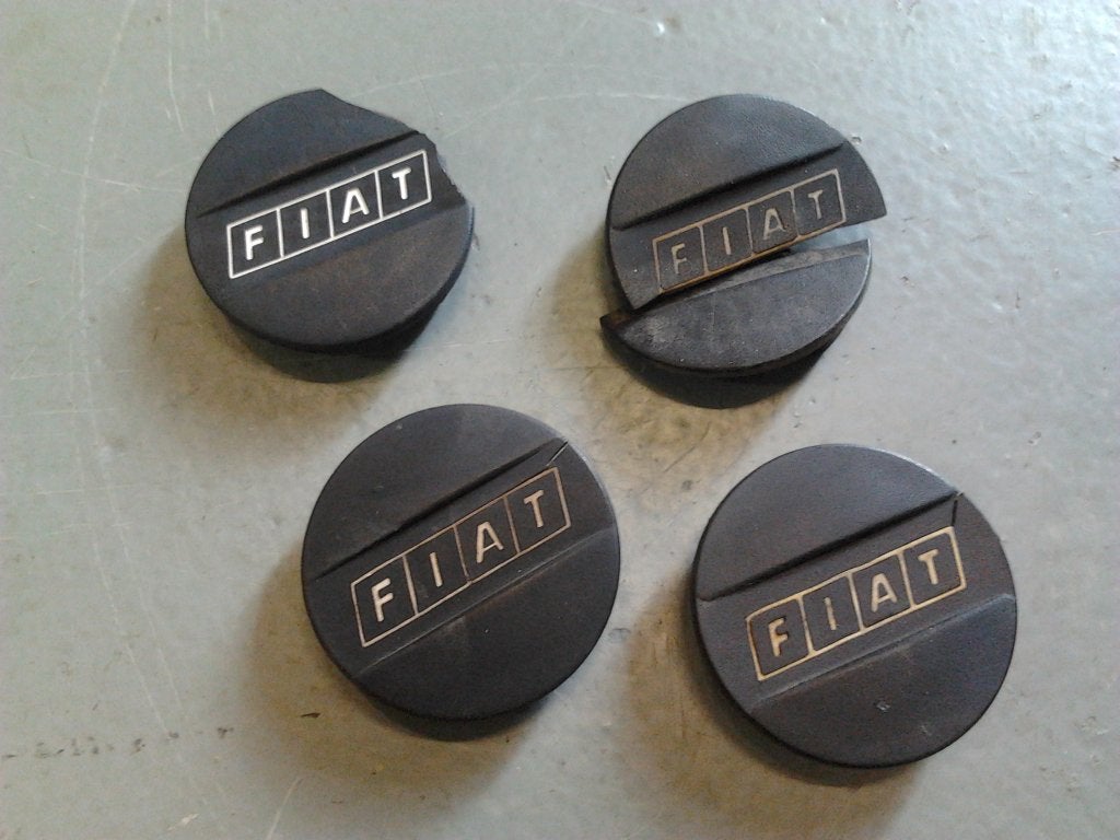 Fiat 124, 131 Mirafiori Center caps met Fiat Logo, Ophalen of Verzenden, Nieuw