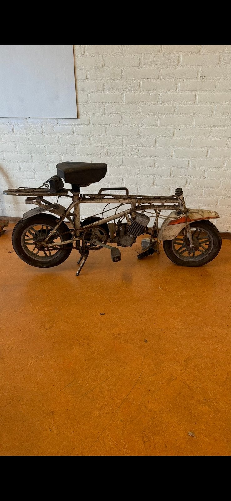 Mobylette Motobécane Mobyx X1 vouwbrommer project (1973), Fietsen en Brommers, Overige merken, Mobylette Motobécane Mobyx X1 vouwbrommer project (1973)