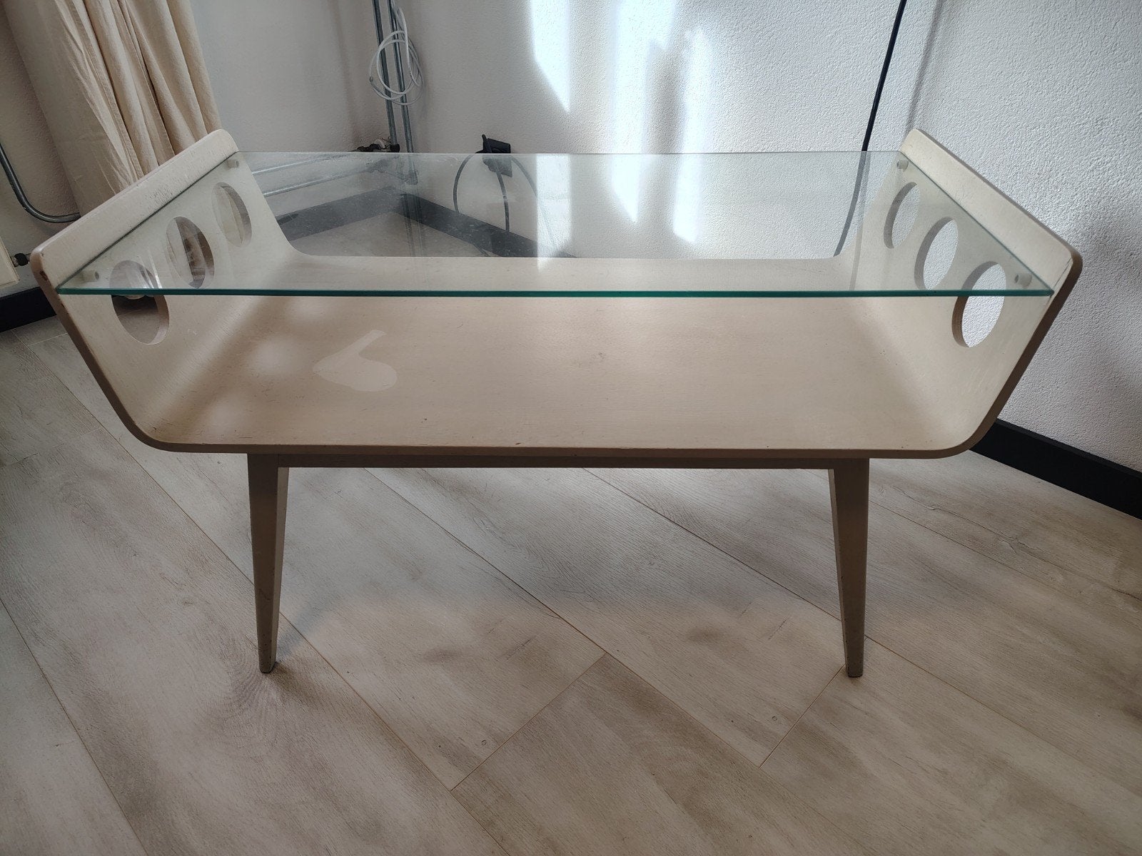 Salontafel, Ophalen