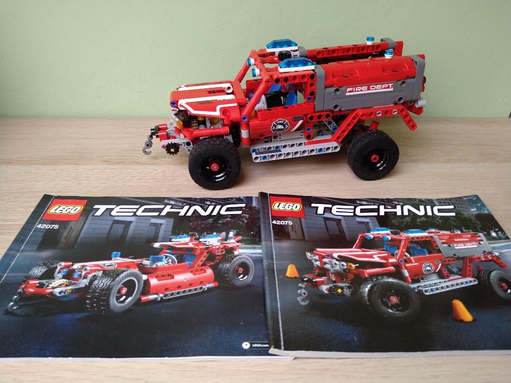 Lego Technic 42075 First Responder Brandweer, Ophalen of Verzenden, Zo goed als nieuw, Complete set, Lego