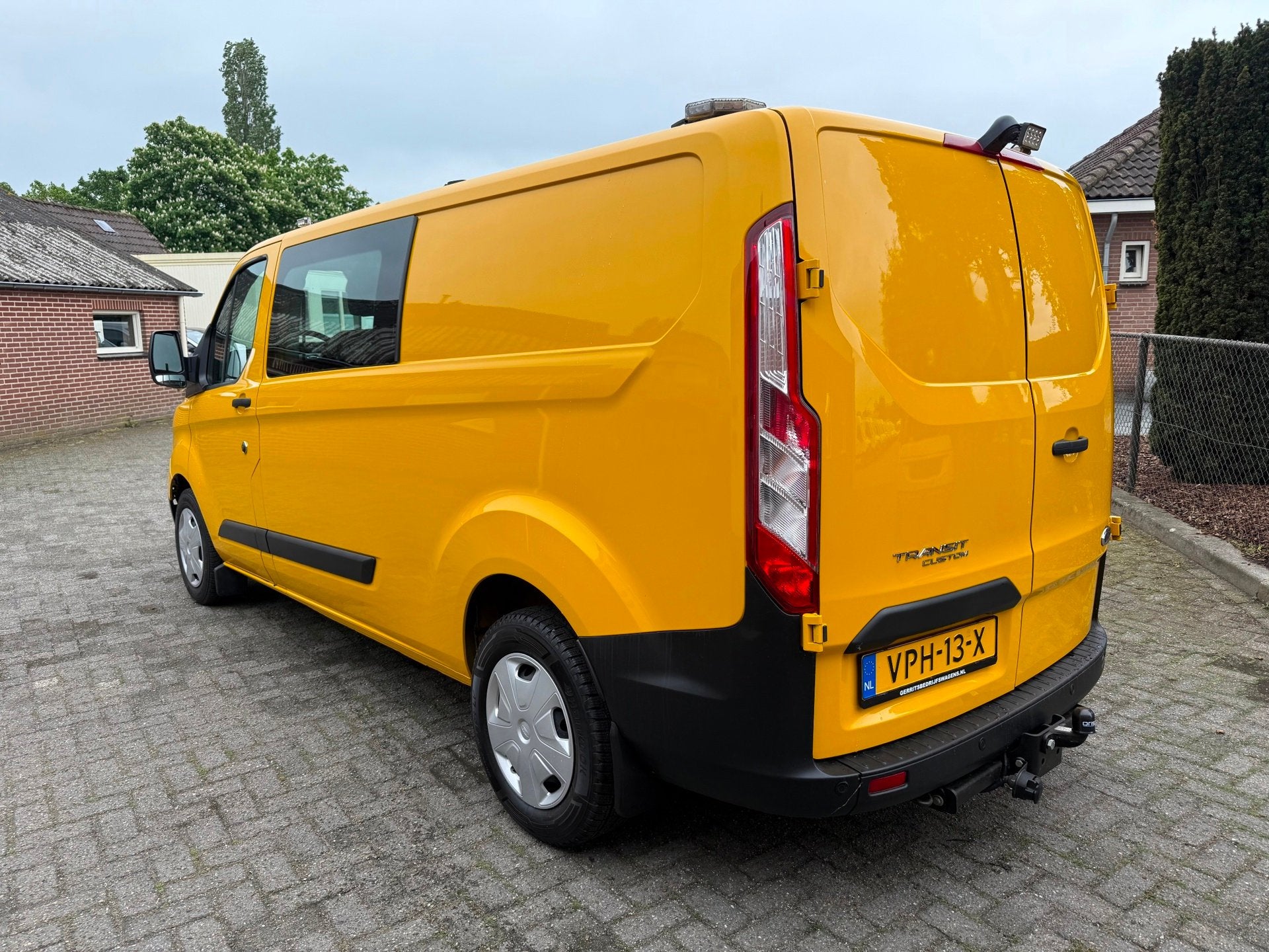 Ford Transit Custom 340 2.0 TDCI L2H1 Trend DC 130PK airco c, Auto's, Voorwielaandrijving, Euro 6, 4 cilinders, 2800 kg