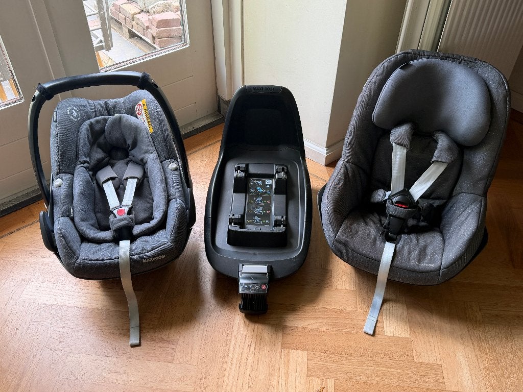 Maxi cosi set Pebble Plus + 2wayPearl autostoel + 2wayfix, Ophalen, Verstelbare rugleuning, Zo goed als nieuw, Isofix