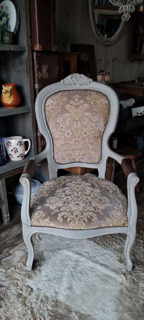 Mooie brocante stoel, Ophalen