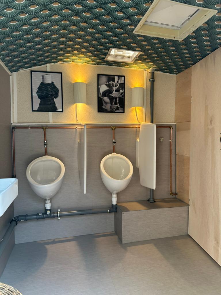 Wc wagen / toilet wagen verhuur, Ophalen, Carnaval