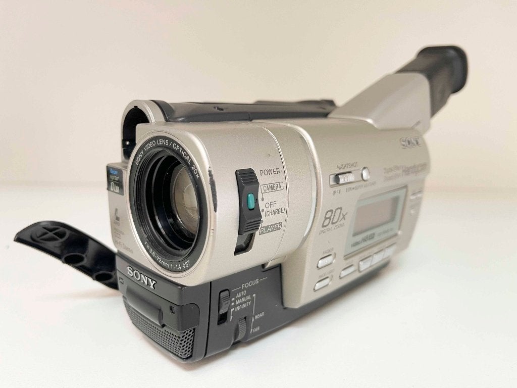 SONY CCD-TR918E Serie 1013928, Audio, Tv en Foto, N, 20x of meer, Overige soorten, Ophalen of Verzenden