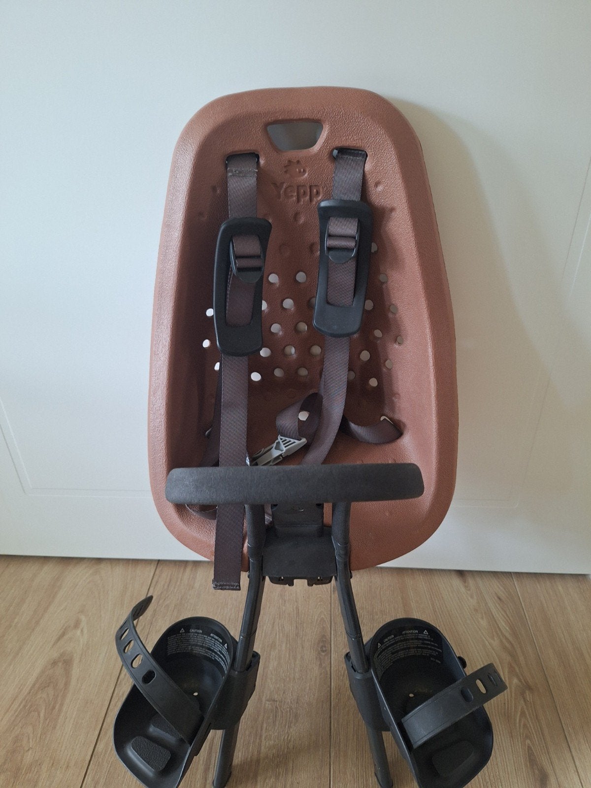 Yepp voorzitjw Bruin - Comfortabel en Veilig, Ophalen, Yepp, Voorzitje, 9 t/m 36 kg
