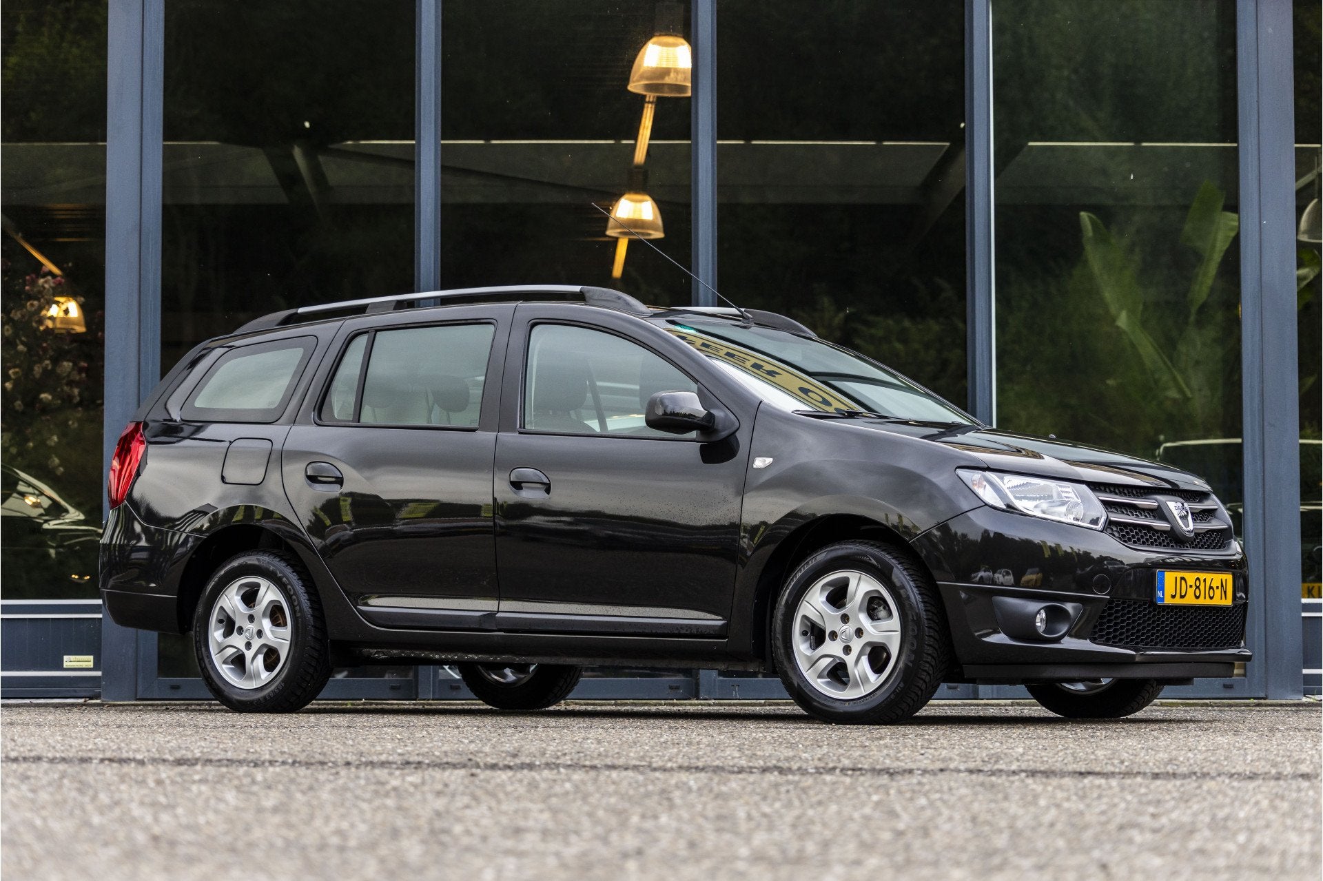Dacia Logan MCV 0.9 TCe S&S Prestige | Trekhaak | (bj 2016), Auto's, Voorwielaandrijving, 898 cc, Euro 6, Zwart