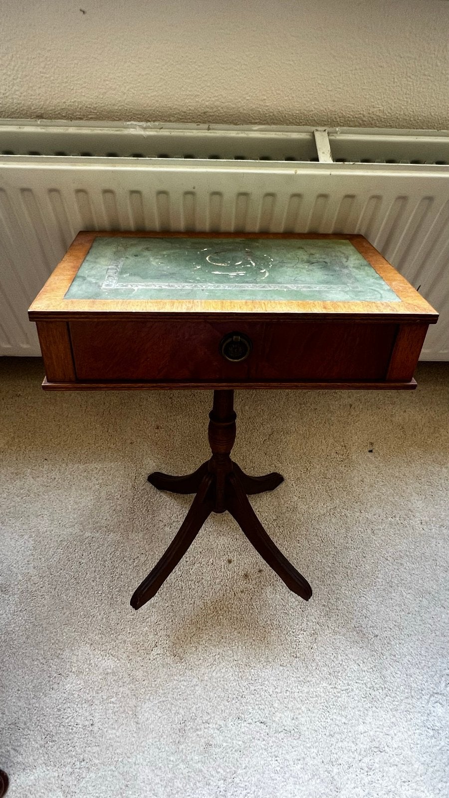 Antieke bijzettafel met lade en groen leren blad, Ophalen