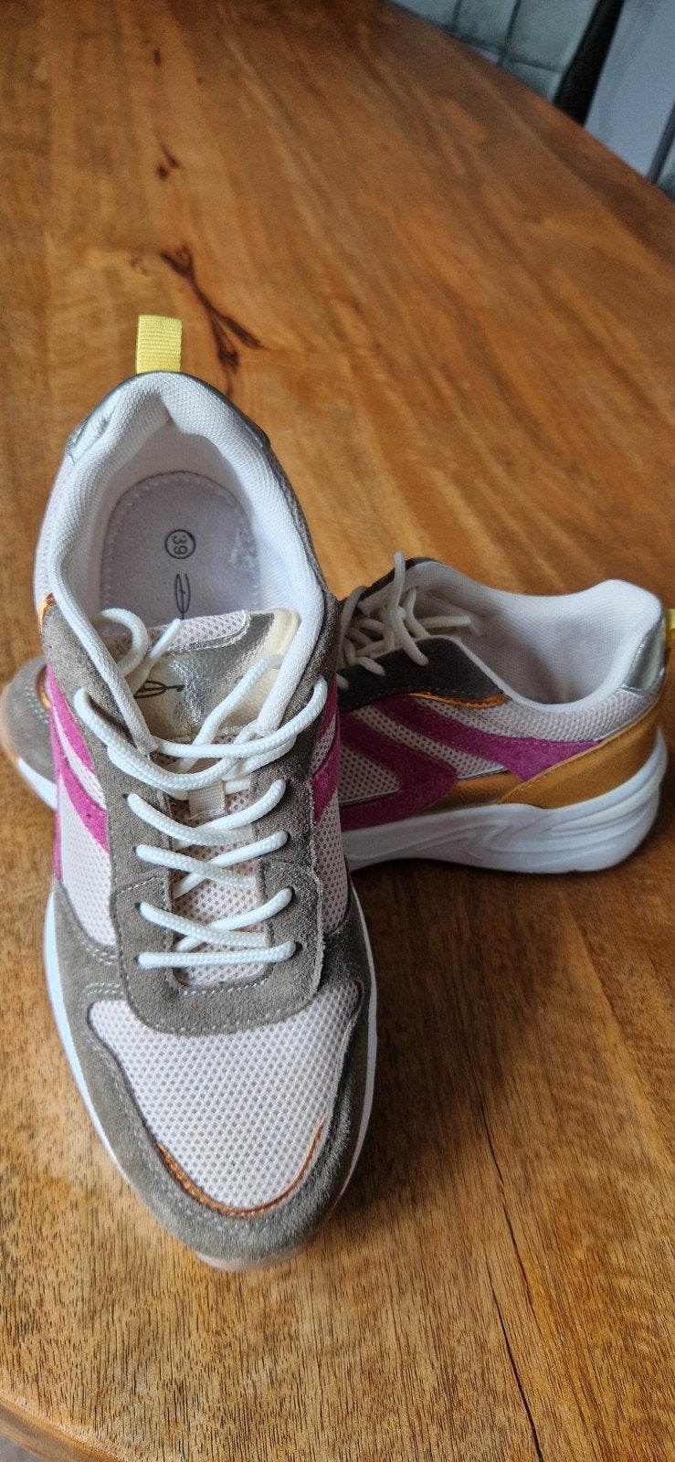 Stijlvolle sneakers maat 39 - Zo goed als nieuw, Ophalen, Dolcis, Overige kleuren, Sneakers of Gympen