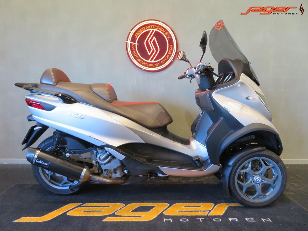 Piaggio MP3 500 LT LEO-VINCE! (bj 2015), Motoren, Motoren | Piaggio, Scooter, 493 cc, Bedrijf, 12 t/m 35 kW