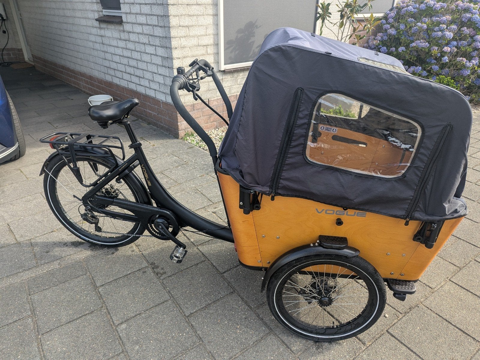 Vogue Superior 3 elektrische bakfiets - goed onderhouden, 4 kinderen of meer, Gebruikt, Huif, Ophalen