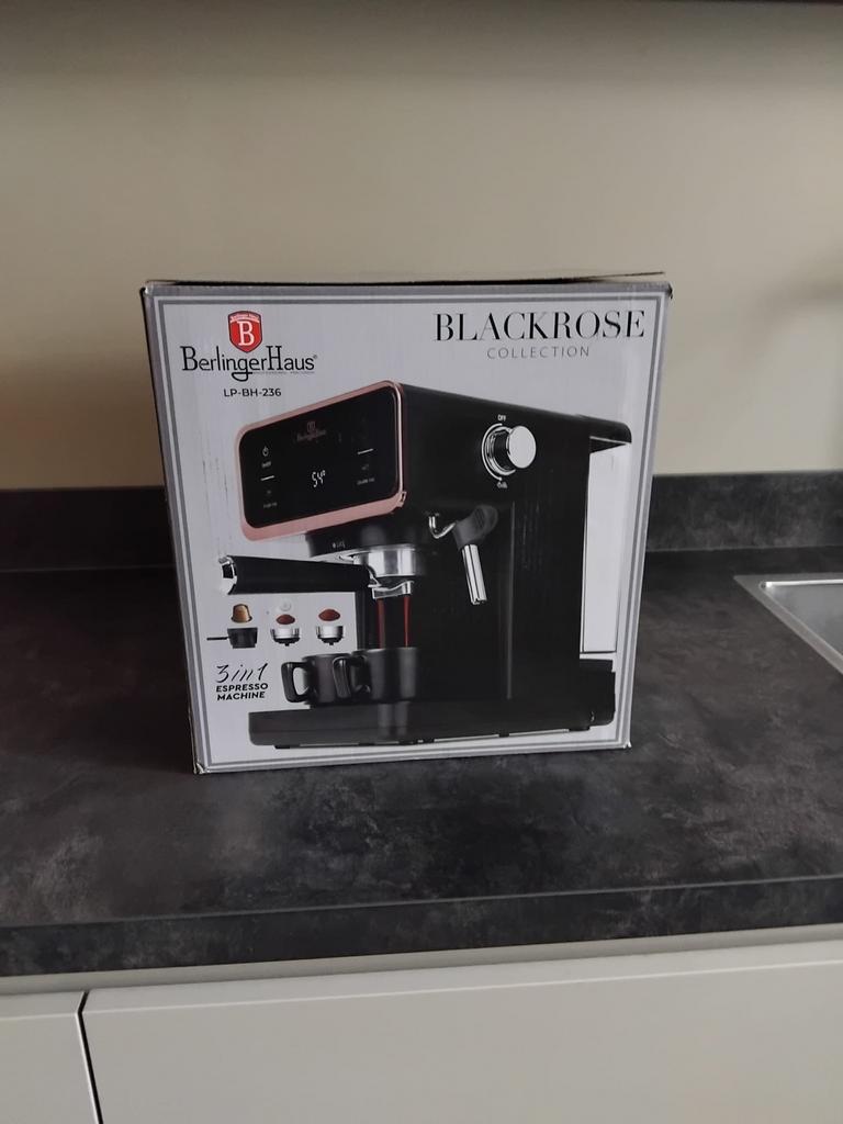 Berlinger Haus Black Rose 3-in-1 Espressomachine, Witgoed en Apparatuur, Koffiezetapparaten, Afneembaar waterreservoir, Espresso apparaat