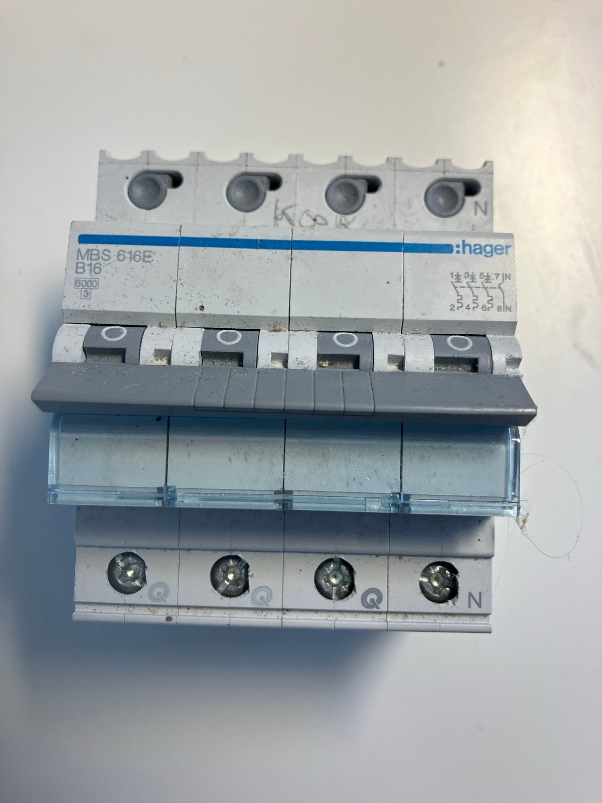 Hager MBS 616E B16 Installatieautomaat, Ophalen of Verzenden, Gebruikt, Hager, Installatieautomaat