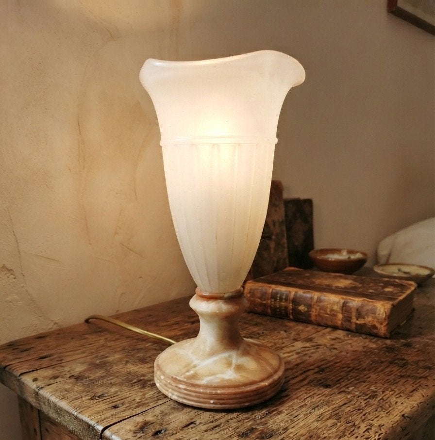 Albast lamp tafellamp, Huis en Inrichting, Lampen | Tafellampen, Ophalen of Verzenden