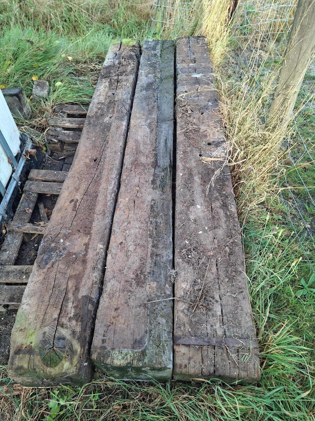 te koop 3 goede spoorbielzen ongeveer 2,55 metet, Ophalen, Gebruikt, 200 cm of meer, Minder dan 25 cm