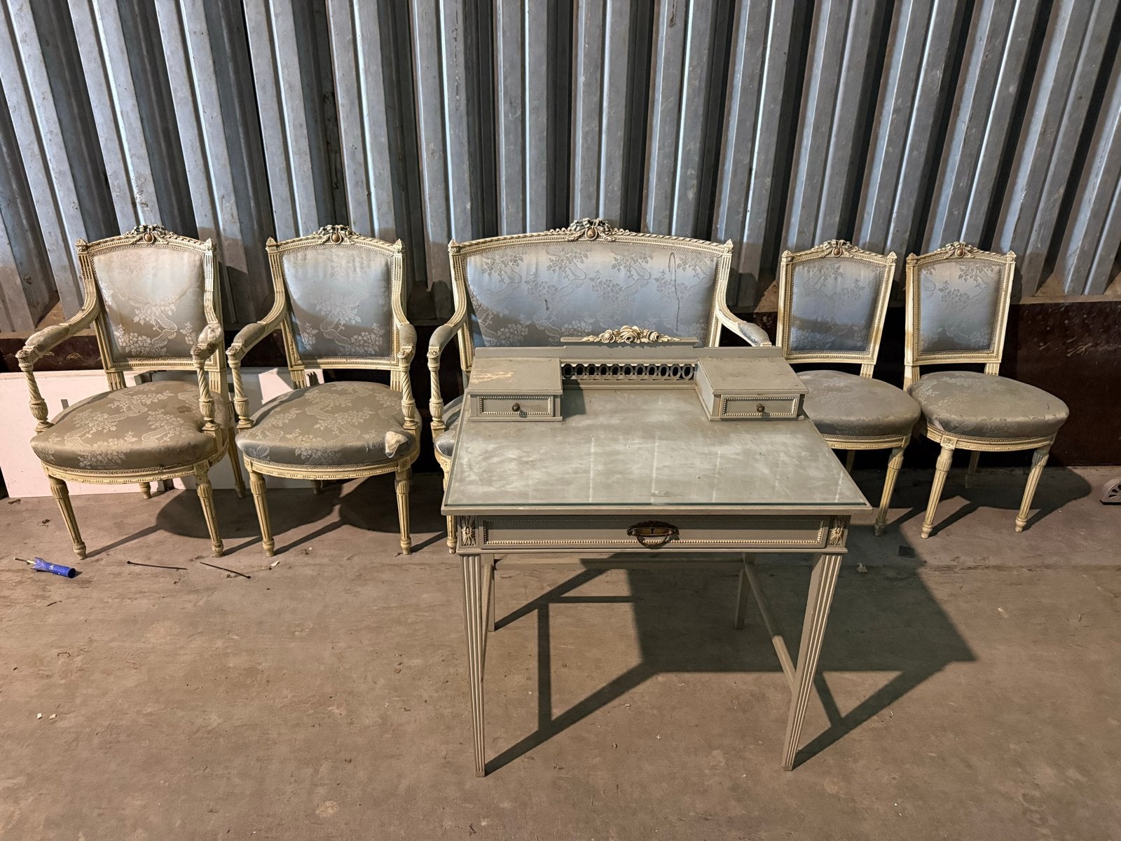 Antieke Franse Louis XVI stijl salonset met bureau, Antiek en Kunst, Antiek | Meubels | Stoelen en Banken, Ophalen