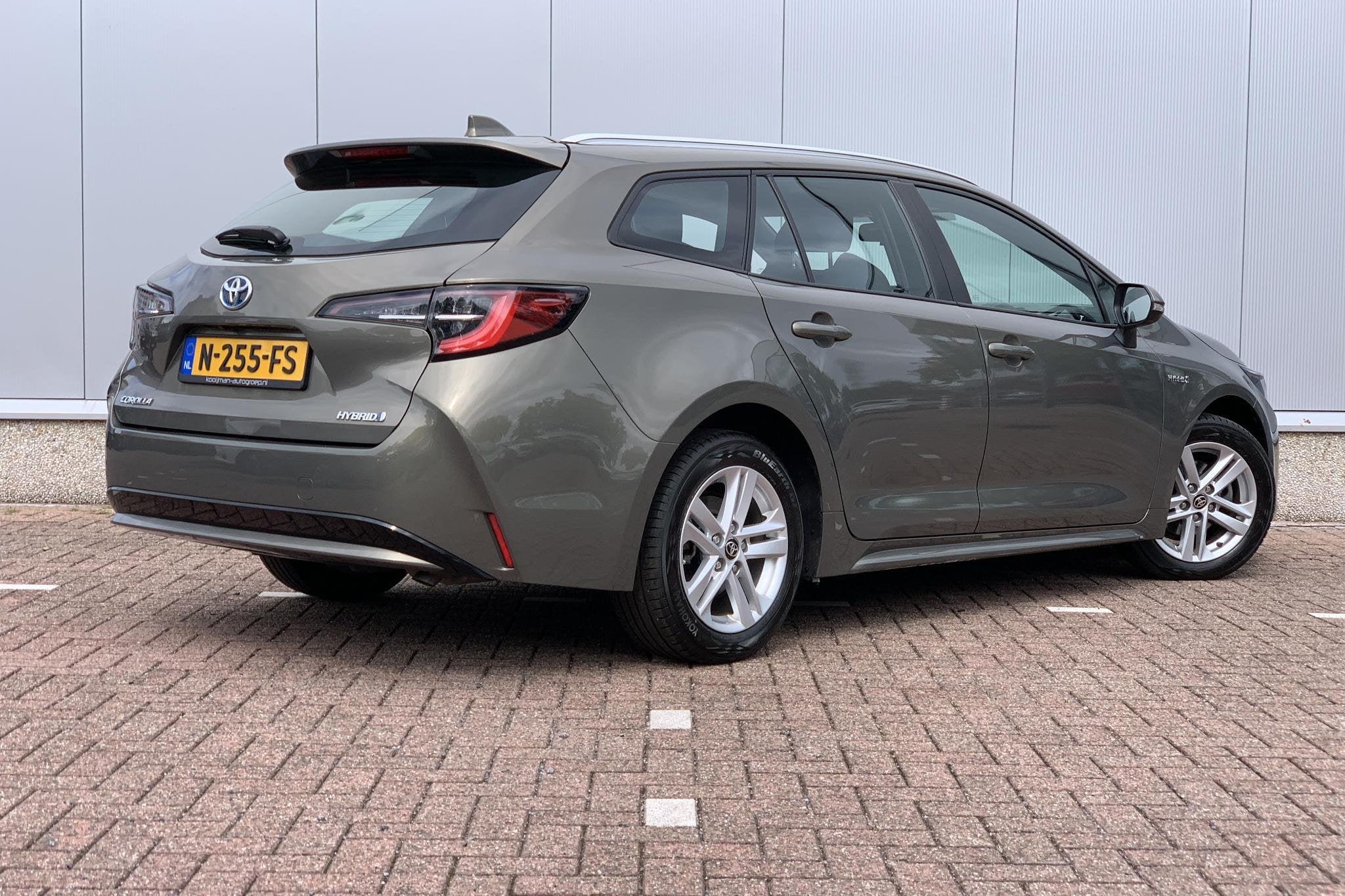 Foto 2 van Toyota Corolla Touring Sports 1.8 Hybrid Active / Camera / B
