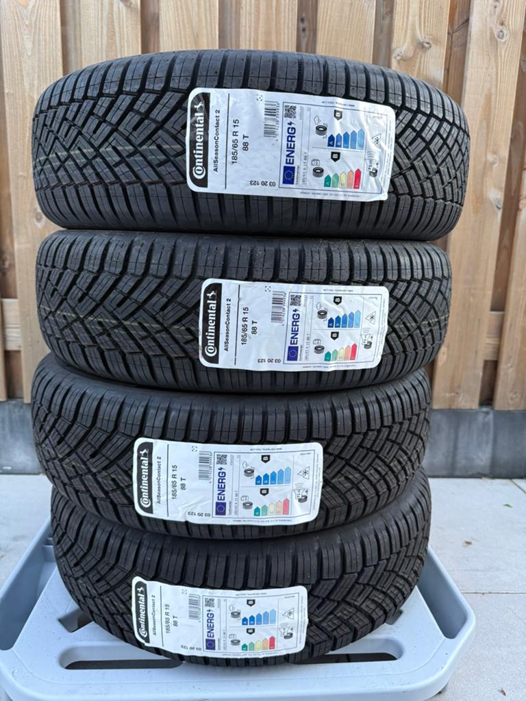 NIEUW!! 185/65 R15 88T CONTINENTAL ALLSEASONCONTACT2!!, Auto-onderdelen, Banden en Velgen, 15 inch, Nieuw, All Season, Band(en)