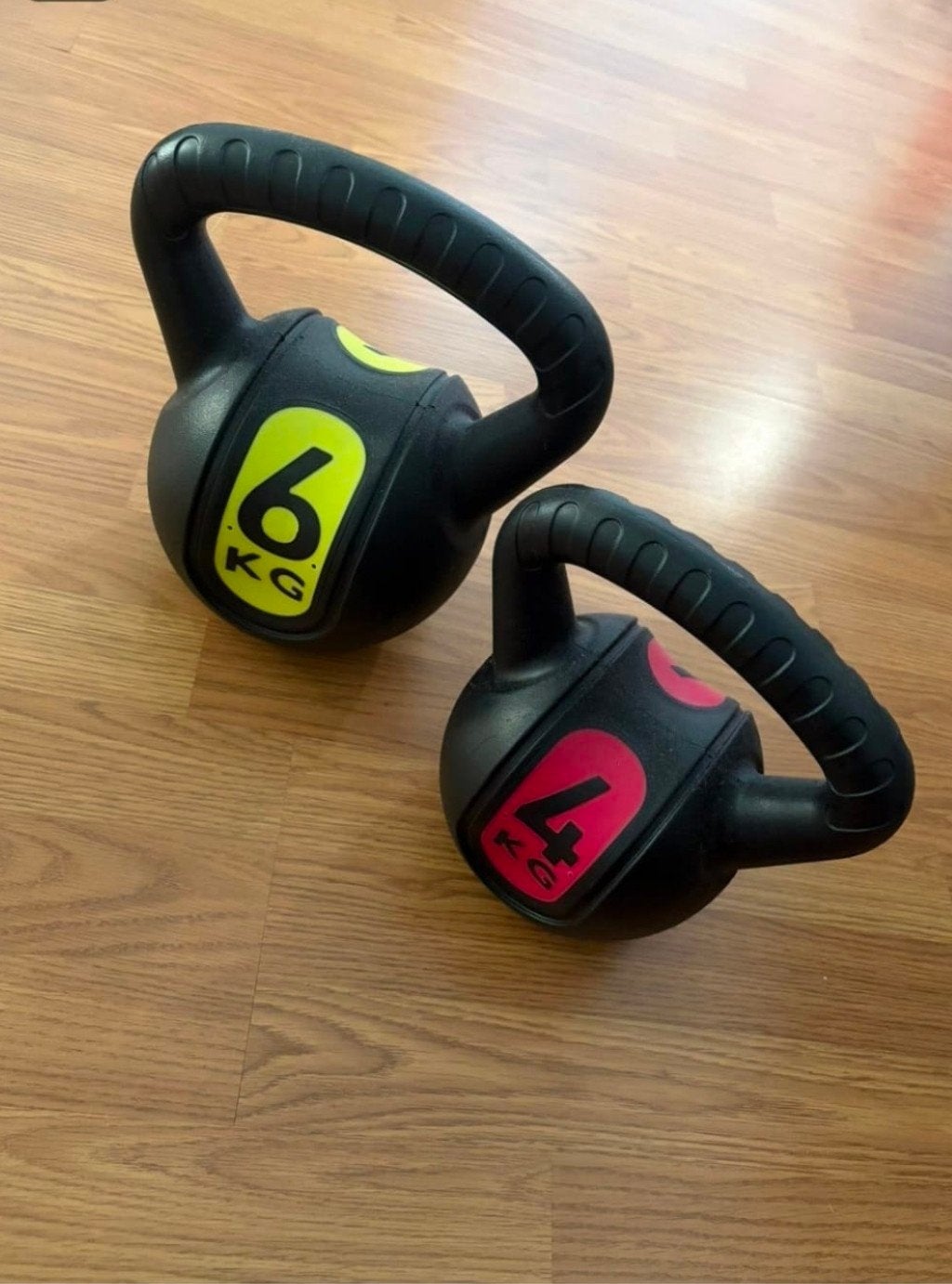 Kettlebell set 4kg en 6kg, Ophalen, Gebruikt, Benen, Kettlebell