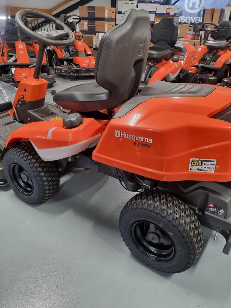 Nieuw Husqvarna R 214 TC, Ophalen, Nieuw