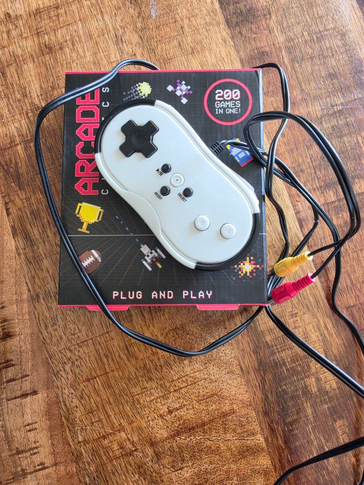 Arcade Classics Plug & Play - 200 retro games in één!, Ophalen of Verzenden, Overige merken, Zo goed als nieuw