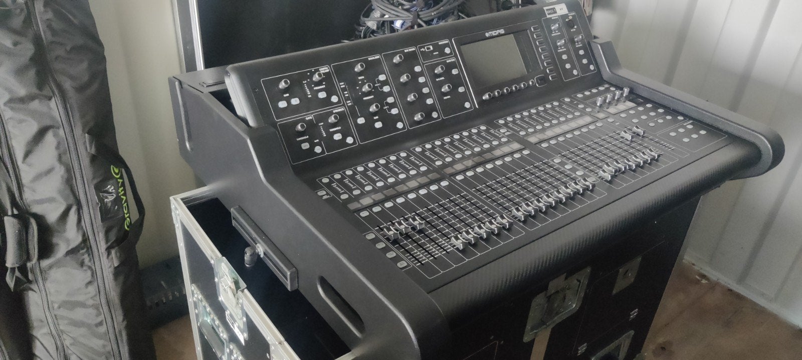 midas M32 in flipcase met DL16, Muziek en Instrumenten, Ophalen, Zo goed als nieuw, 20 kanalen of meer, Microfooningang