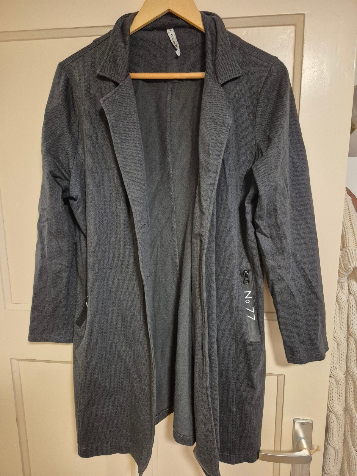 zoso, Ophalen of Verzenden, Zo goed als nieuw, Maat 46/48 (XL) of groter, Grijs