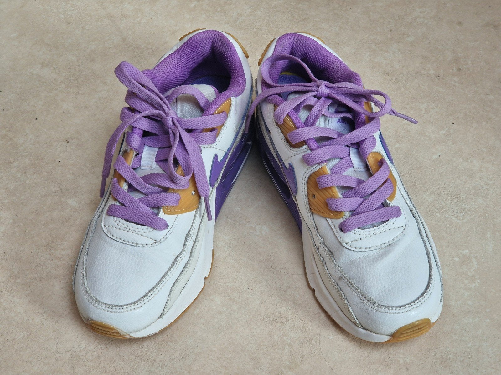 Nike Air Max Sportschoenen Maat 33.5, Gebruikt, Sportschoenen, Nike, Verzenden