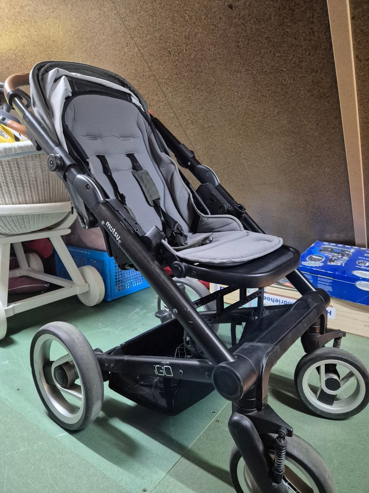 Mutsy kinderwagen, Ophalen