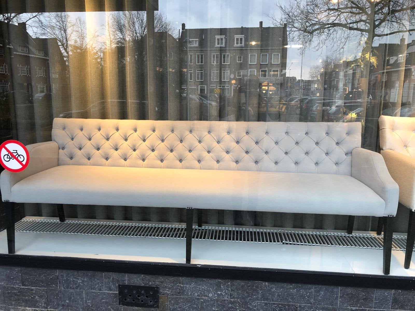 Luxe Macazz Chesterfield eetkamerbank - Grijs fluweel, Ophalen, Zo goed als nieuw, Stof