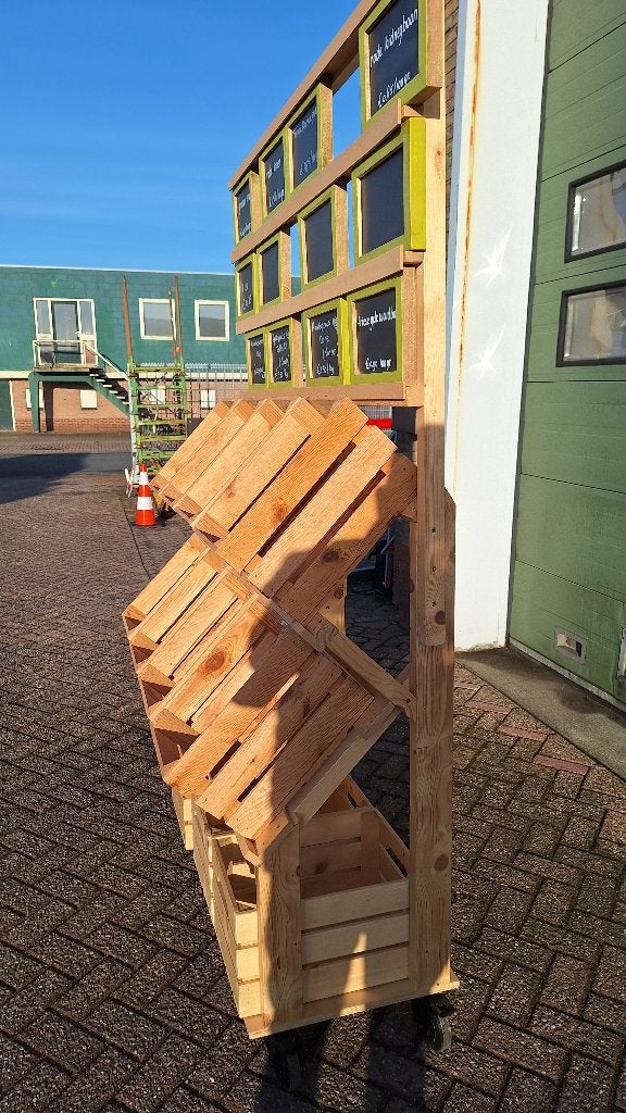 groentestelling met 12 kisten op zwenkwielen, Ophalen, Zo goed als nieuw, 150 tot 200 cm, Industriepark 2a 9351PA Leek
