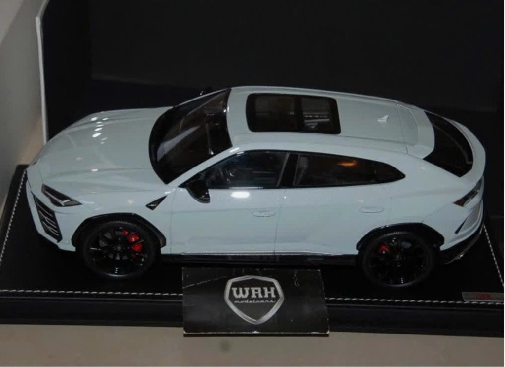 1:18 LAMBORGHINI URUS white / black wheels MR 1 OFF 1 !! WRH, Hobby en Vrije tijd, Modelauto's | 1:18, Verzenden, Zo goed als nieuw