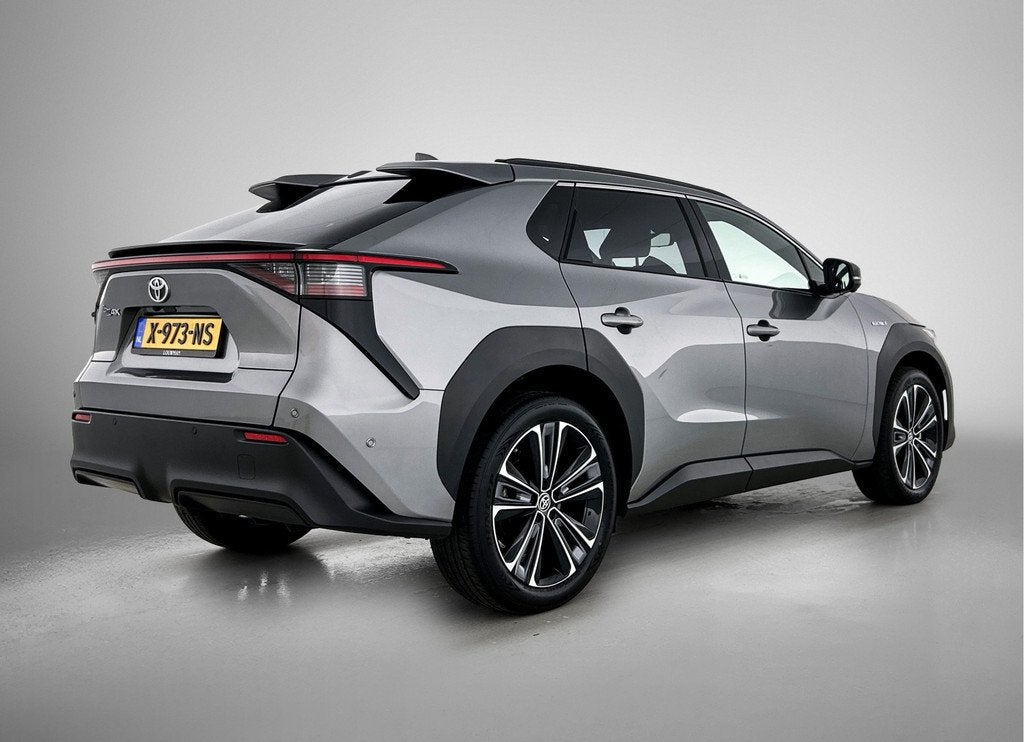 Toyota Bz4x Premium 71 kWh | Leder | Parkeersensoren |, Auto's, Toyota, 12 maanden, Gebruikt, 71 kWh, 204 pk