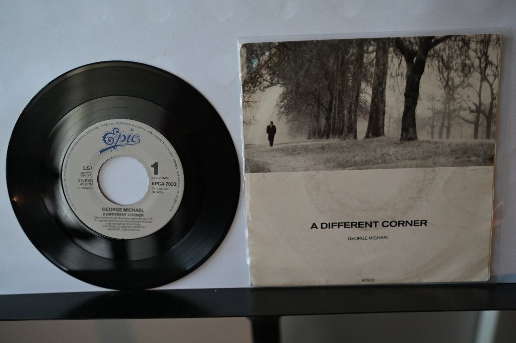 Single 1986 George Michael A different corner -, Cd's en Dvd's, Vinyl Singles, 7 inch, Ophalen of Verzenden, Zo goed als nieuw