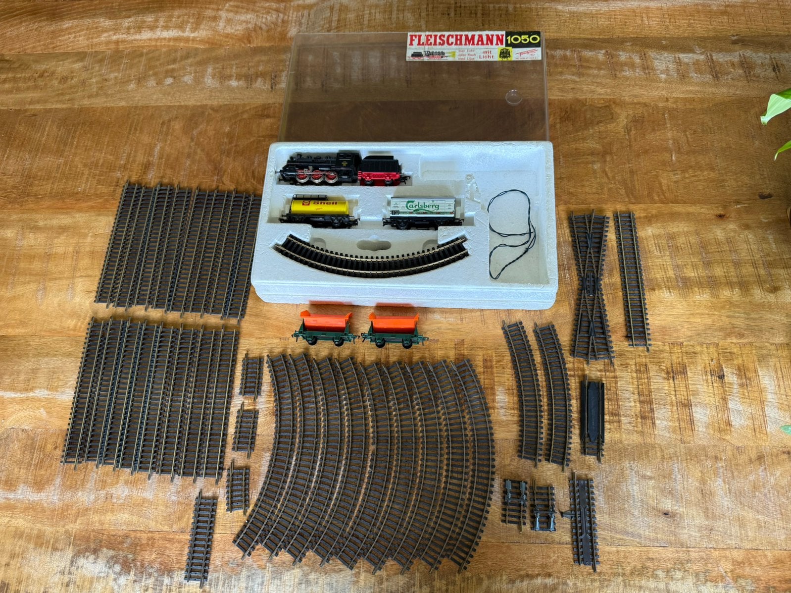 Fleischmann HO 1050 treinset met extra rails en wagons, Hobby en Vrije tijd, Modeltreinen | H0, Treinset, Gelijkstroom, Fleischmann