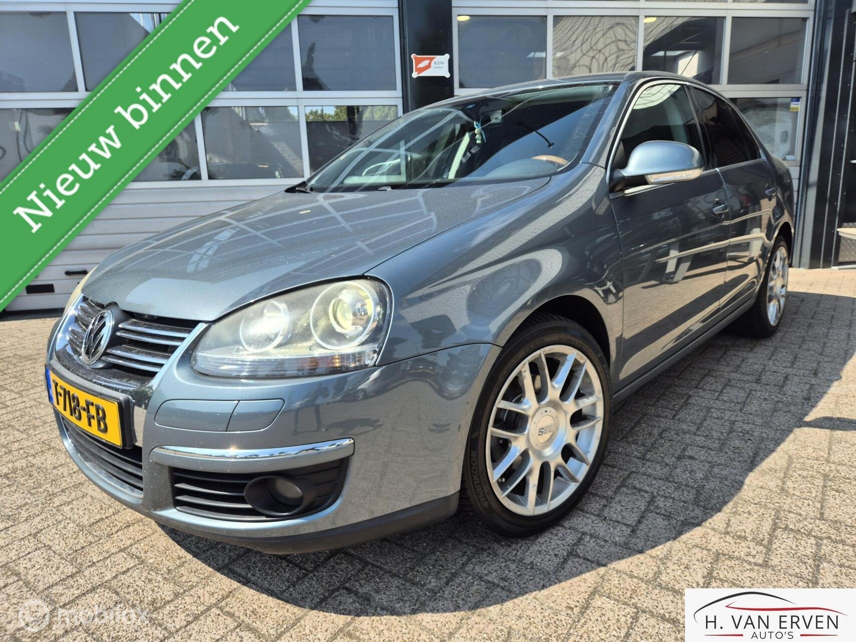 Volkswagen Jetta 1.6 APPLE CARPLAY XENON 17" PDC CRUISE, Voorwielaandrijving, 4 cilinders, 1246 kg, 116 pk