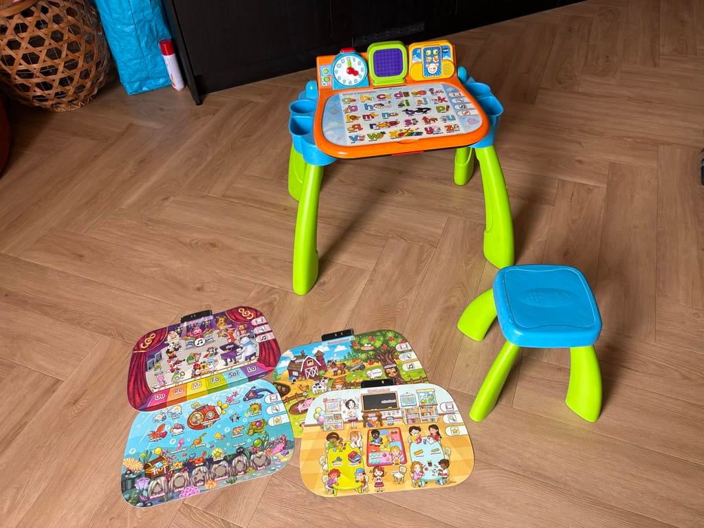 VTech Magisch Speel- en Leer Bureau met Krukje en Platen, Ophalen of Verzenden, Gebruikt, Taal en Lezen, Met licht