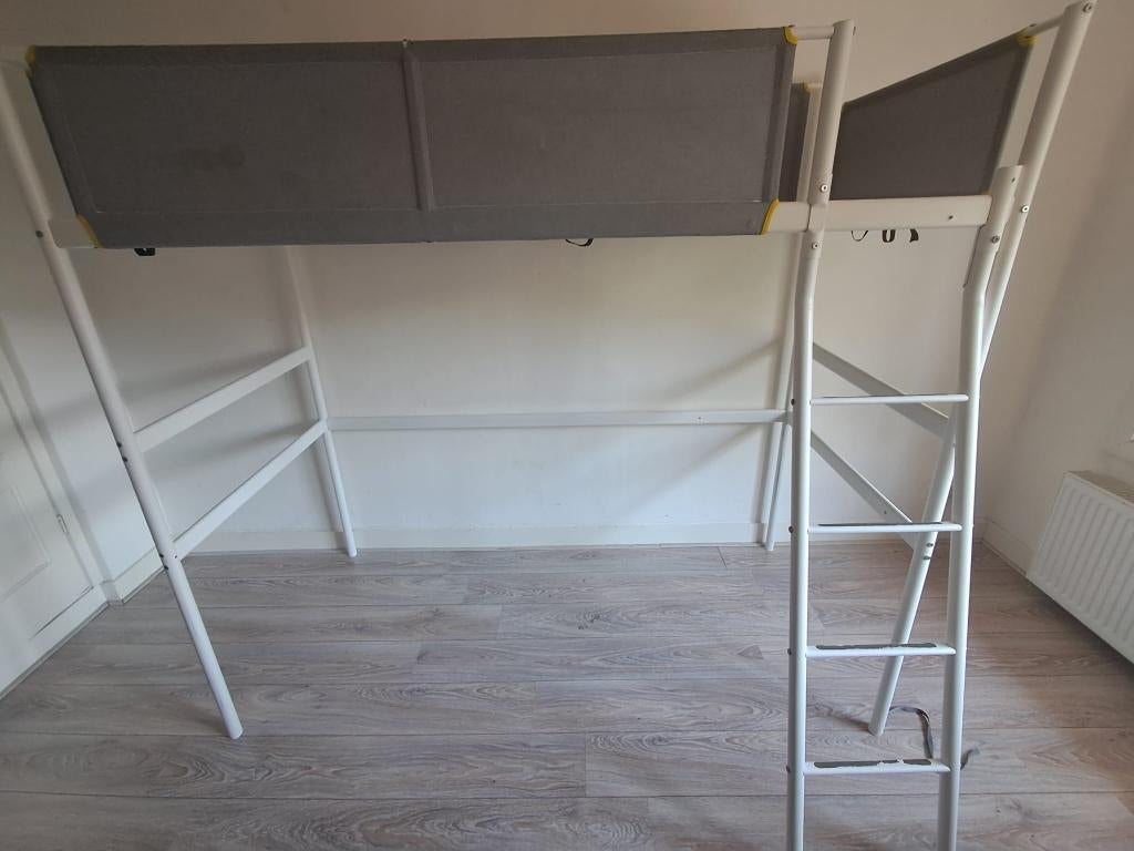 Hoogslaper van Ikea (VITVAL), Huis en Inrichting, Slaapkamer | Stapelbedden en Hoogslapers, Ophalen, Gebruikt, Eenpersoons, 200 cm