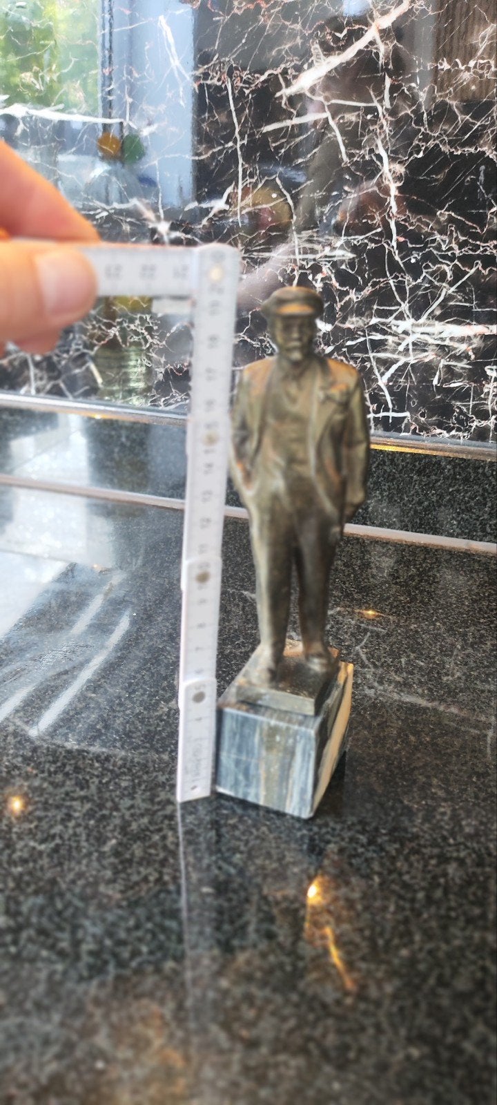Bronzen beeld van Lenin op marmeren sokkel, CCCP, Antiek en Kunst, Minder dan 20 cm, Ophalen of Verzenden, Brons, Beeld