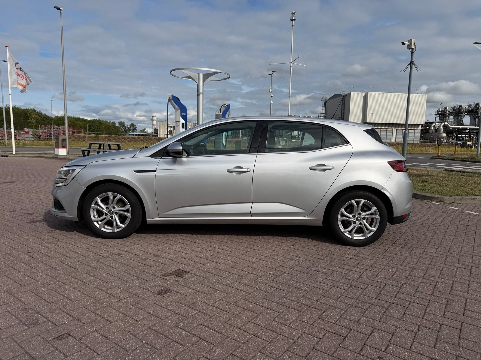 Renault Mégane 1.2TCe Life, Auto's, Voorwielaandrijving, Start-stop-systeem, Stof, Zwart
