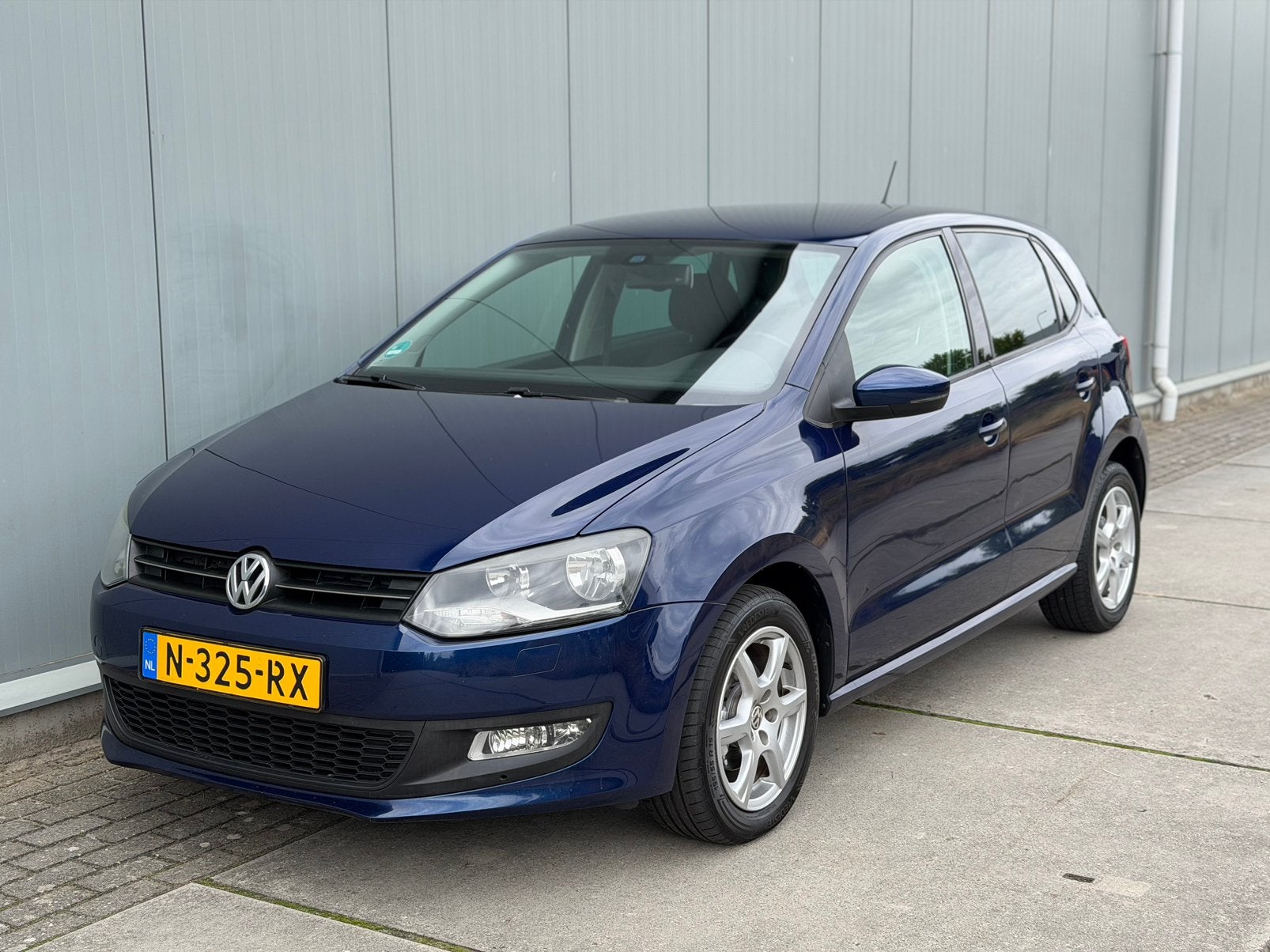 Volkswagen Polo 1.2 5D 2010 / Cruise | Stoelverwarming | PDC, Voorwielaandrijving, Euro 5, 40 €/maand, Zwart
